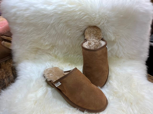 Sheepskin Footwear Image - 42