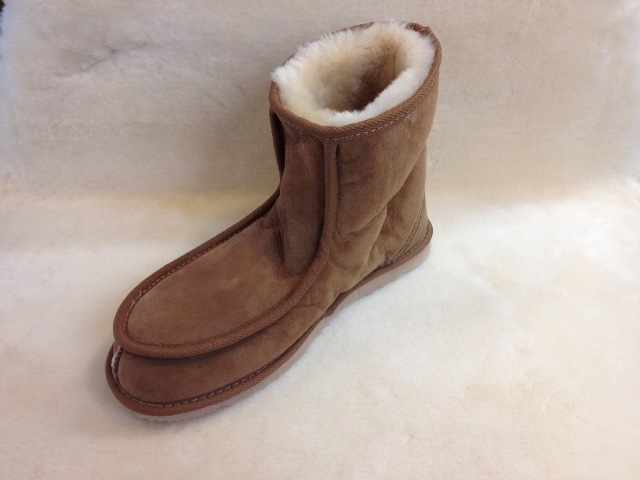 Sheepskin Footwear Image - 7